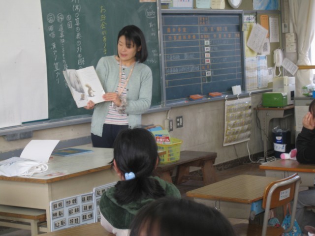 5年1組読み聞かせ写真