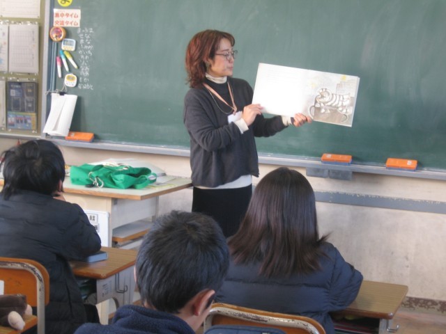 5年1組読み聞かせ写真