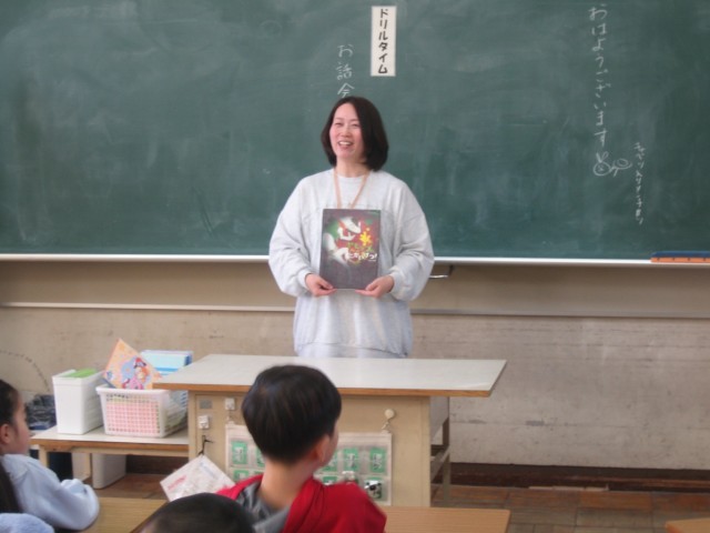 2年3組読み聞かせ写真