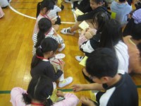 自己紹介カードの交換