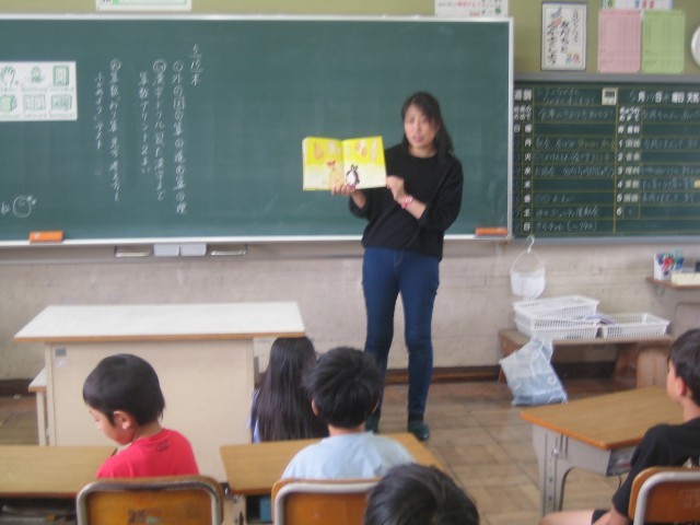 ３の３読み聞かせ写真