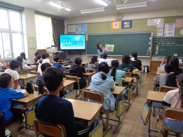 ６の１読み聞かせ写真