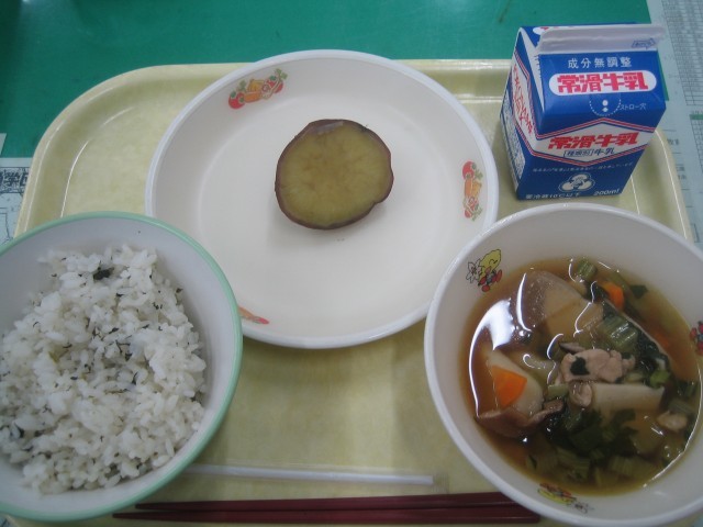 平和給食の写真