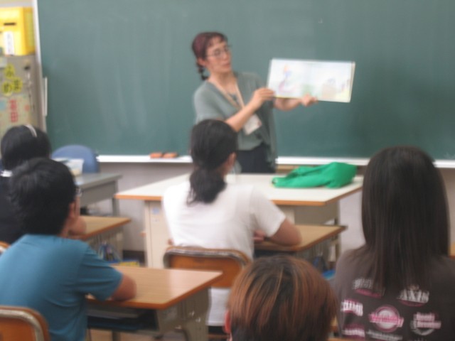 6年2組読み聞かせ