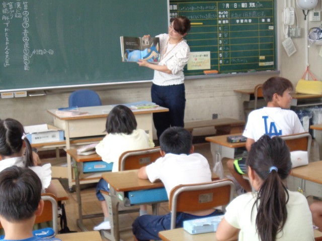 3年2組読み聞かせ