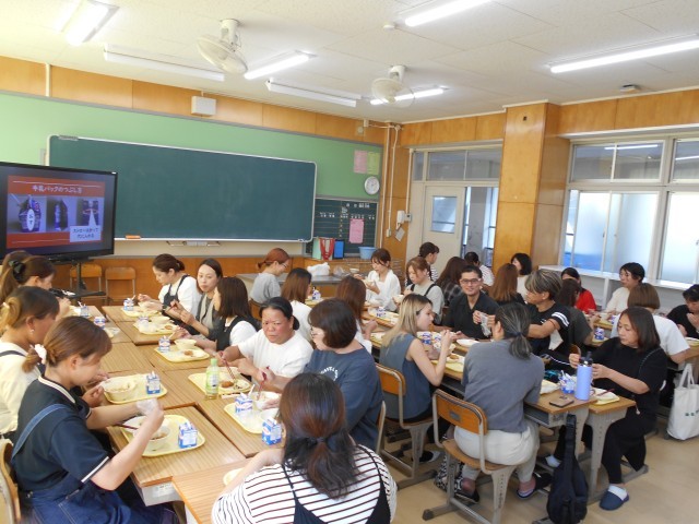 給食試食会２