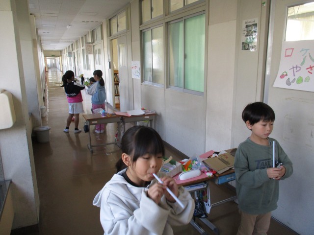 2年生活科おもちゃ作り