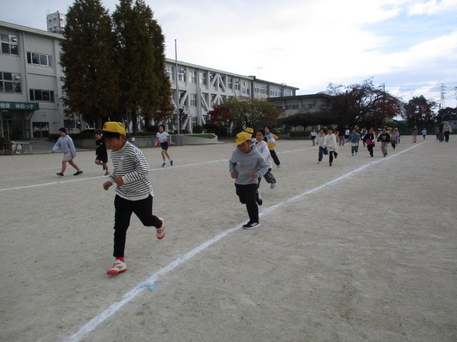 2年4年かけ足運動