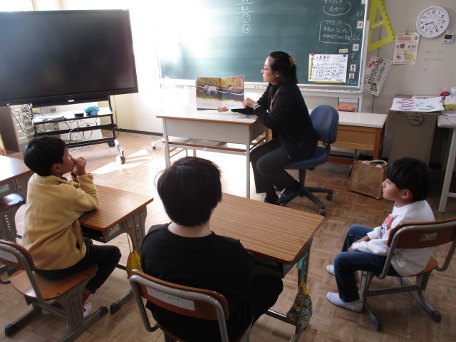 あすなろ学級読み聞かせ