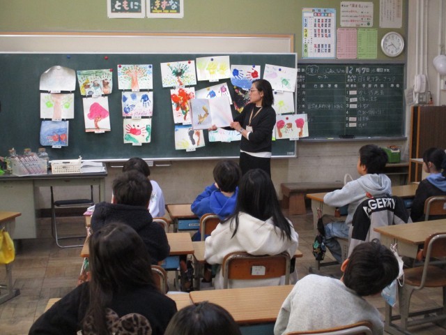 4年2組読み聞かせ