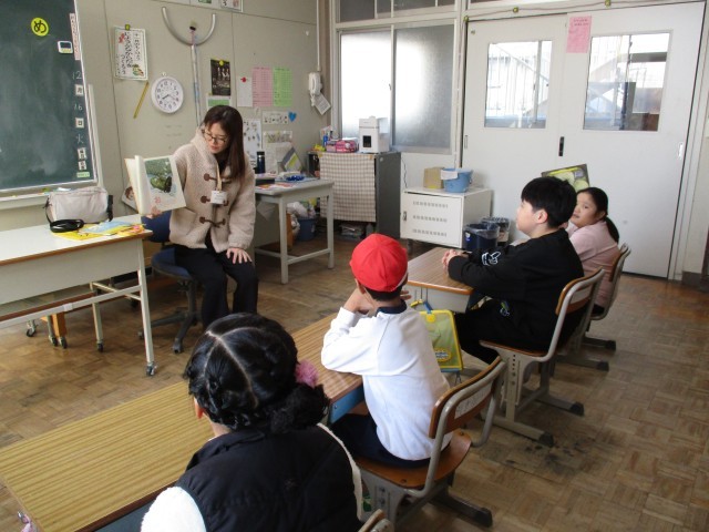 あすなろ学級読み聞かせ