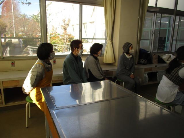 ５年生家庭科ミシン実習２