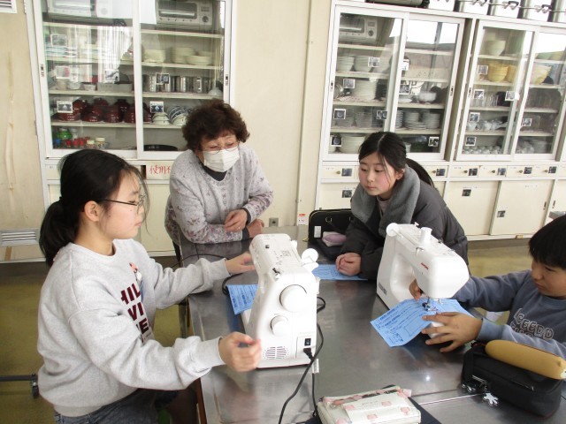 5年生のミシン実習１