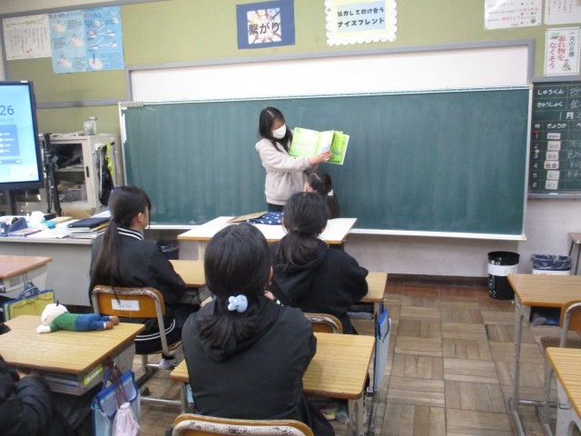 6年２組読み聞かせ