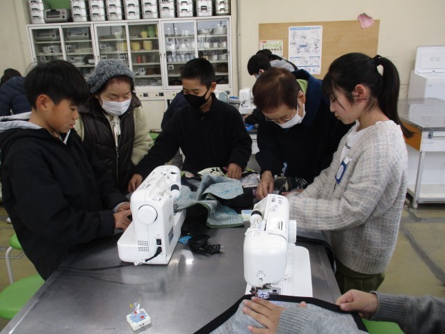 5年家庭科　ミシン１