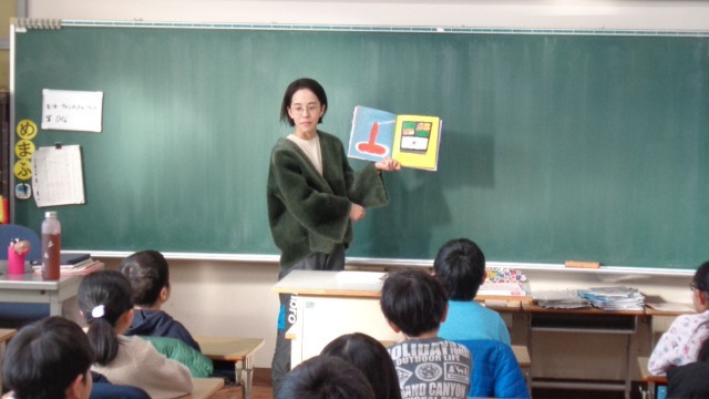 ２年２組読み聞かせ