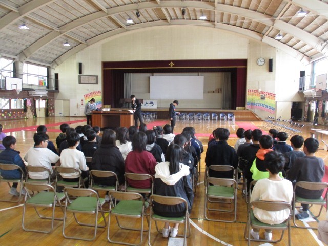 ５年　卒業式の学年練習