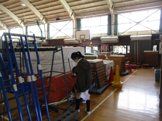 体育館掃除１