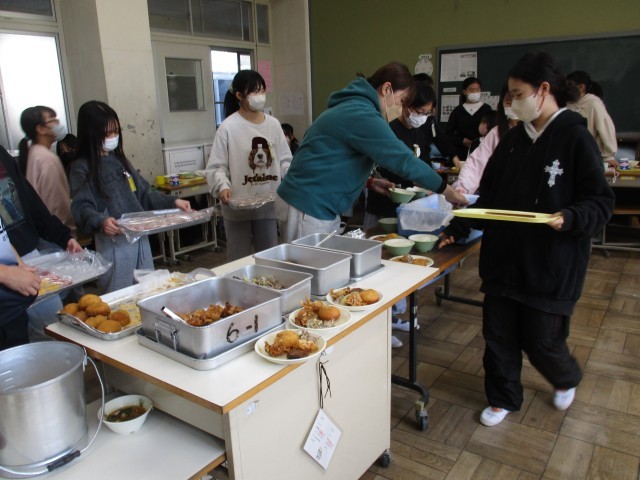6年お祝い給食1組