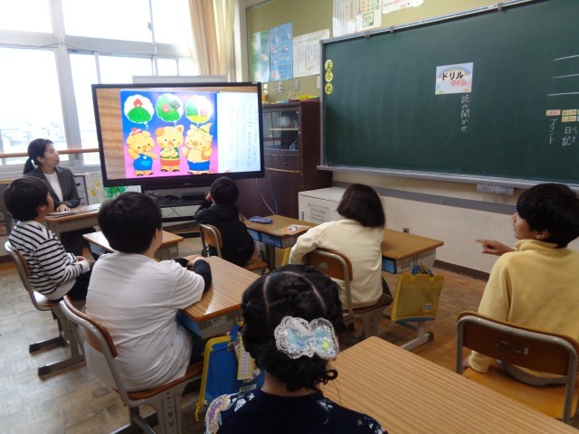 あすなろ2組　読み聞かせ