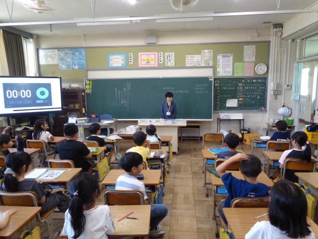 ２年２組読み聞かせ