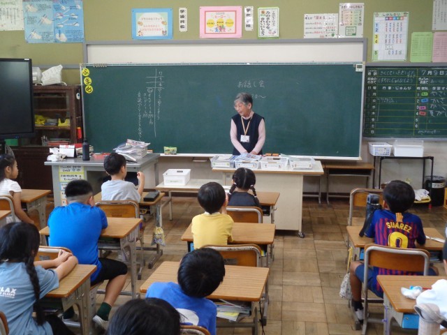 ２年２組読み聞かせ