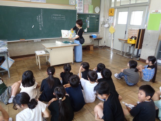 3年2組読み聞かせ