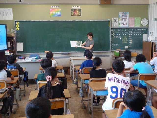 5年2組読み聞かせ
