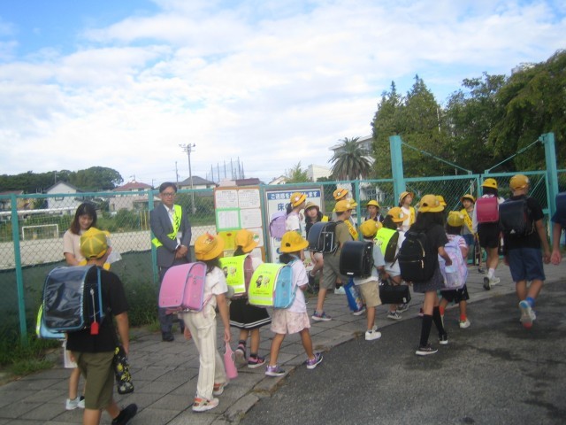 あいさつ運動の写真