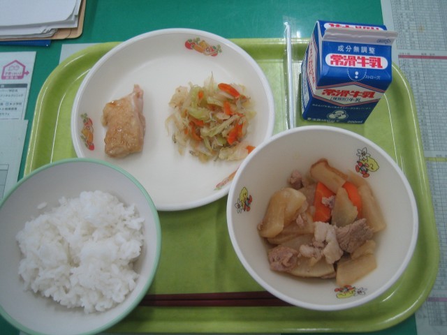給食の写真