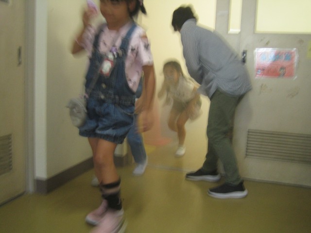 煙体験の部屋から出る写真