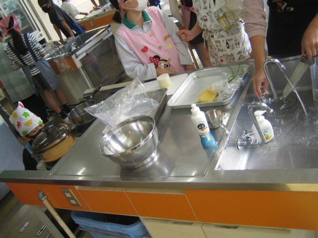 5年調理実習の材料の写真