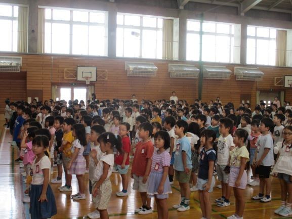 校歌斉唱１年生