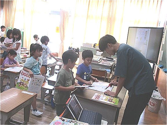 2024年9月３日　1年２組　国語　カタカナ 添削