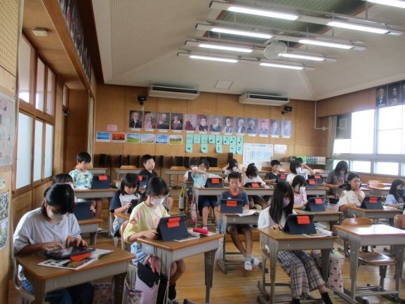2024年9月19日　5年2組　音楽　アンサンブルの魅力　鑑賞２