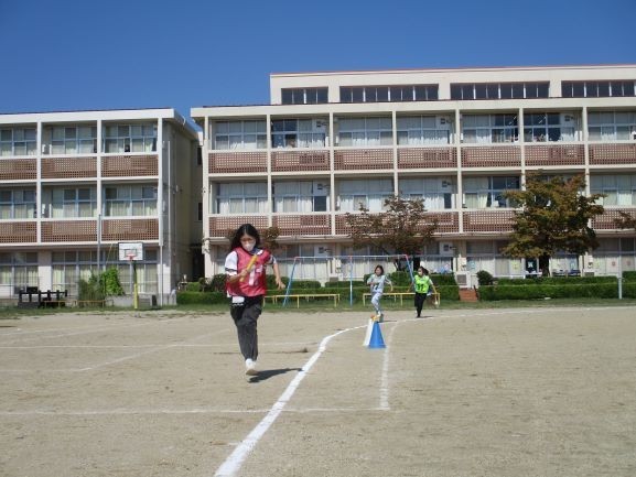 2024年10月1日　女子代表リレー　6年生