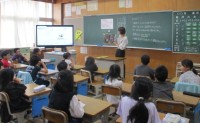 2024年10月15日　3年4組　読み聞かせ