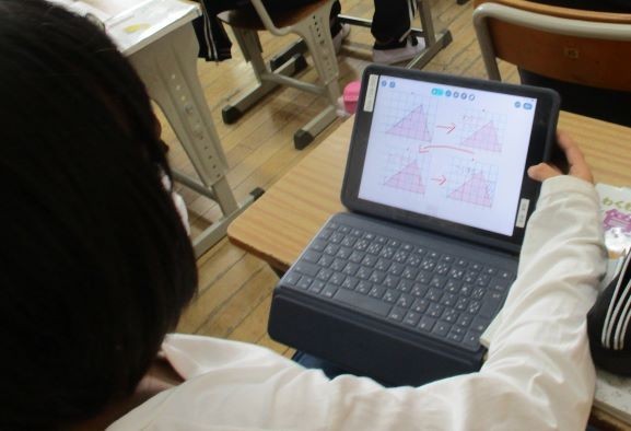 2024年10月16日　5年2組　算数　三角形の面積　求め方２