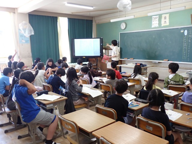 国語の授業（４年生）
